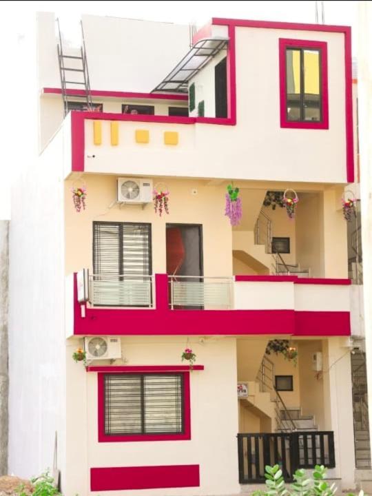Jai Swaminarayan Delux Homestay Garudeshwar Екстер'єр фото