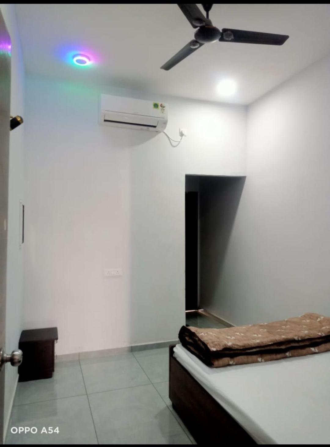 Jai Swaminarayan Delux Homestay Garudeshwar Екстер'єр фото